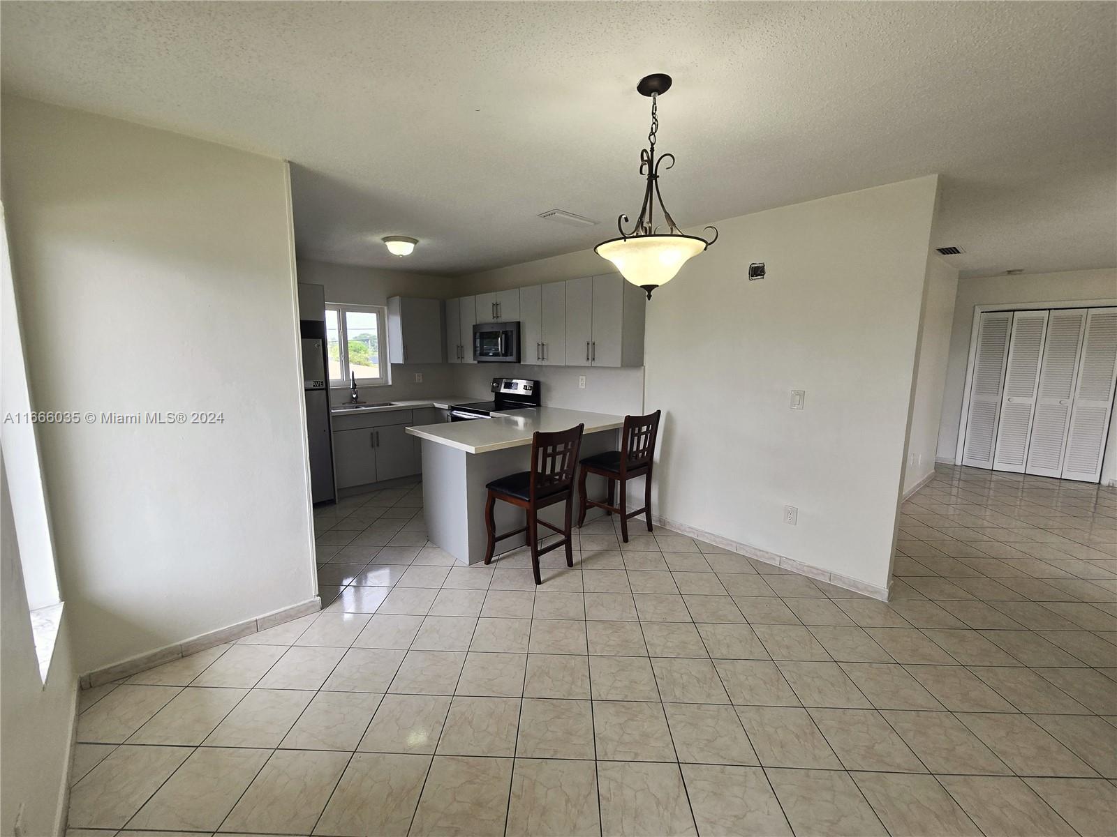 BIRD ROAD HIGHLANDS - Residential Lease
