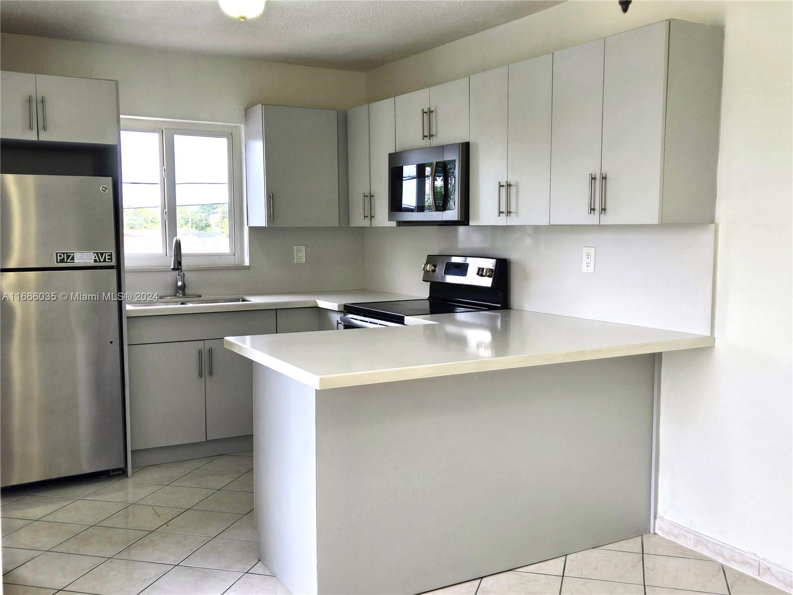 BIRD ROAD HIGHLANDS - Residential Lease
