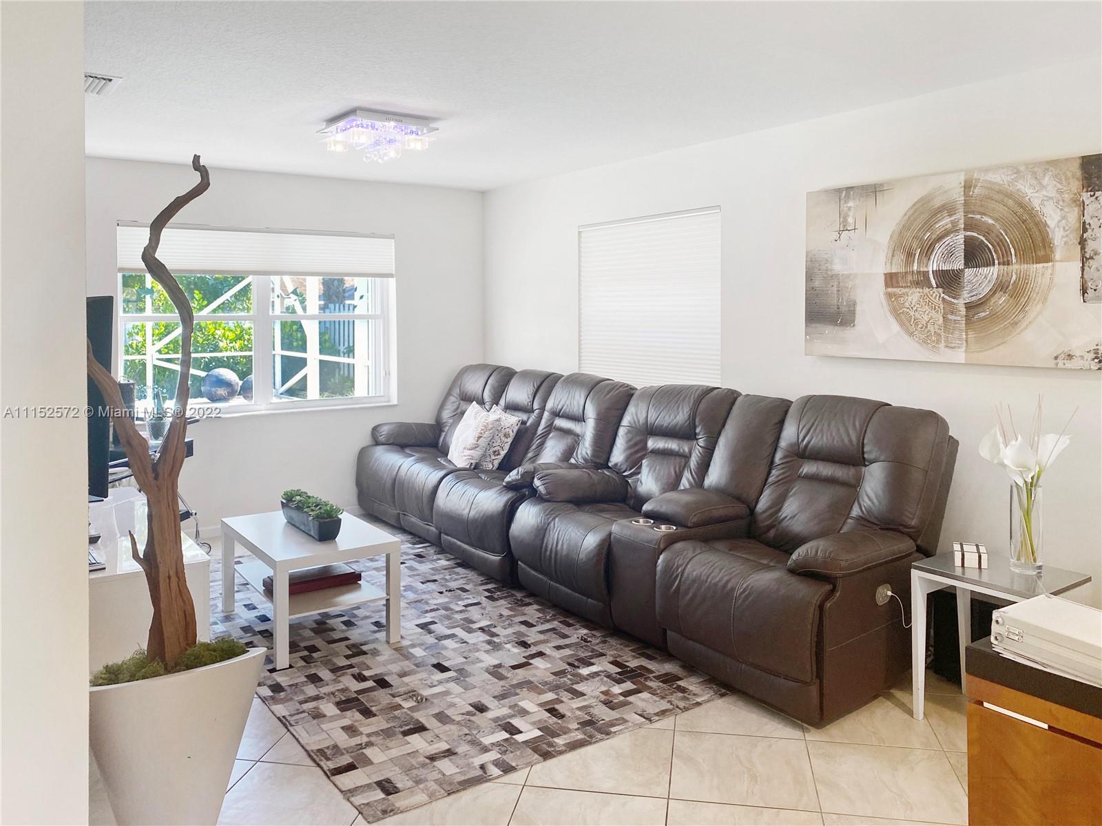 HILLSBORO COUNTRY CLUB - Residential