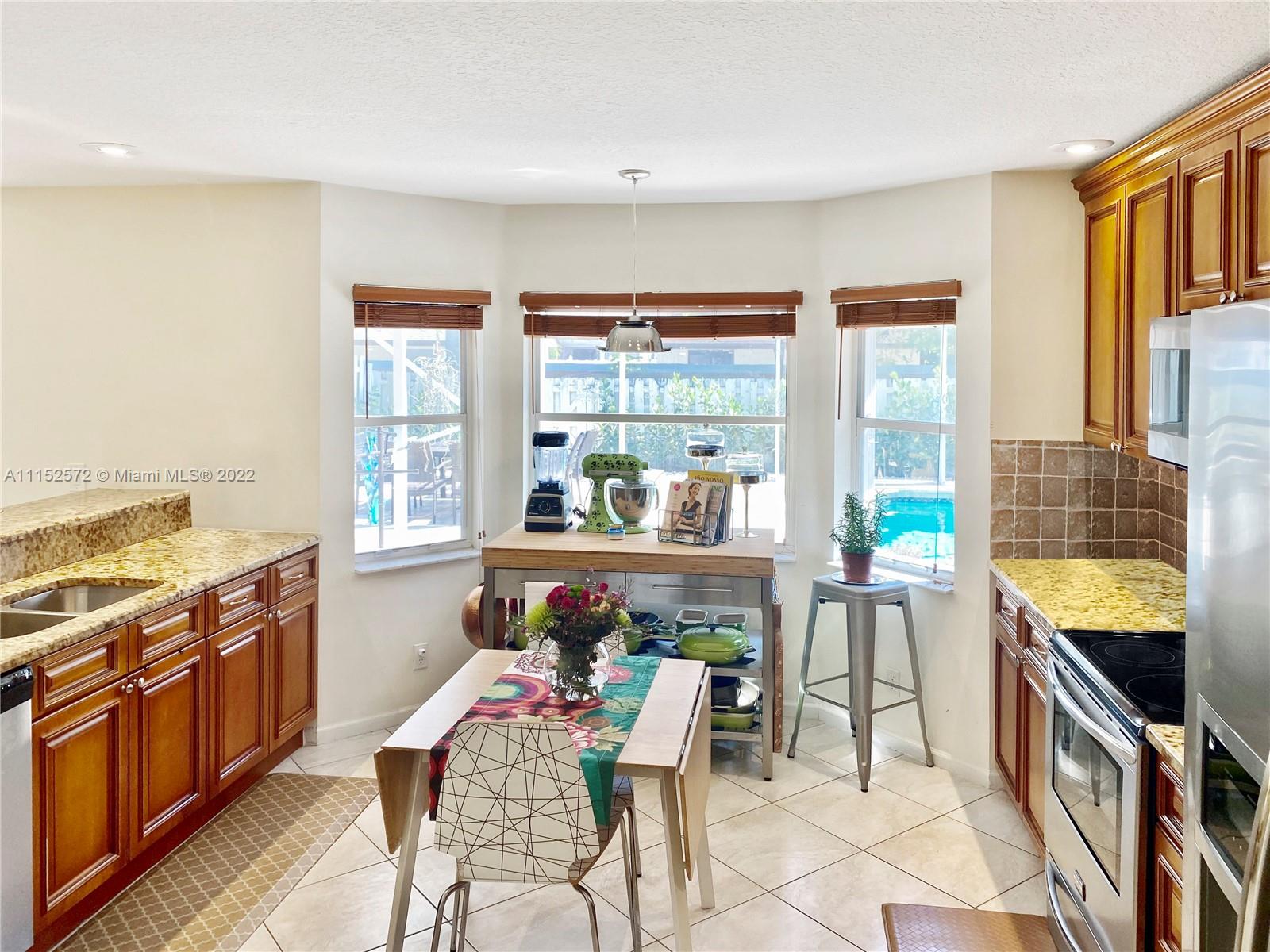 HILLSBORO COUNTRY CLUB - Residential