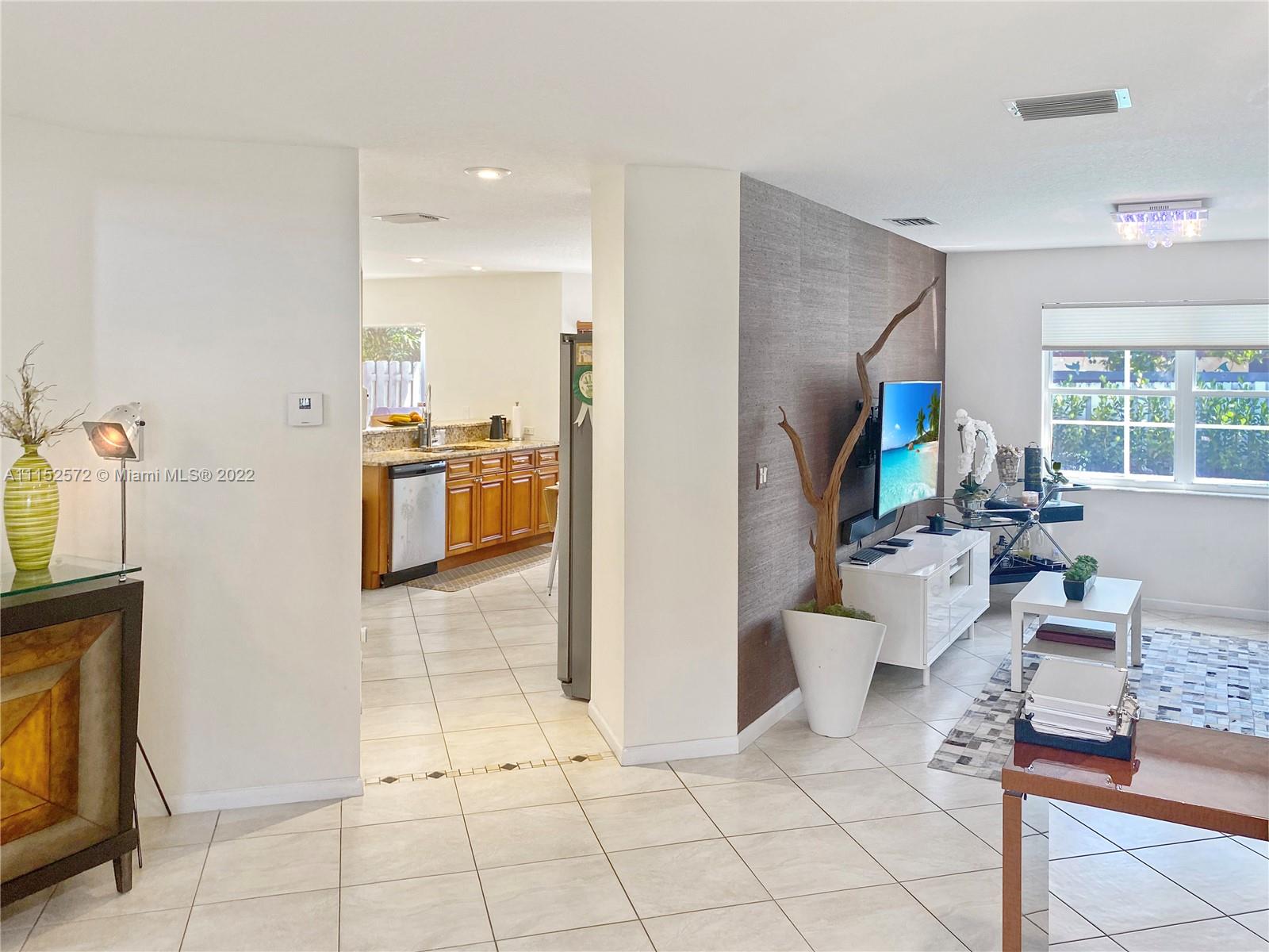 HILLSBORO COUNTRY CLUB - Residential