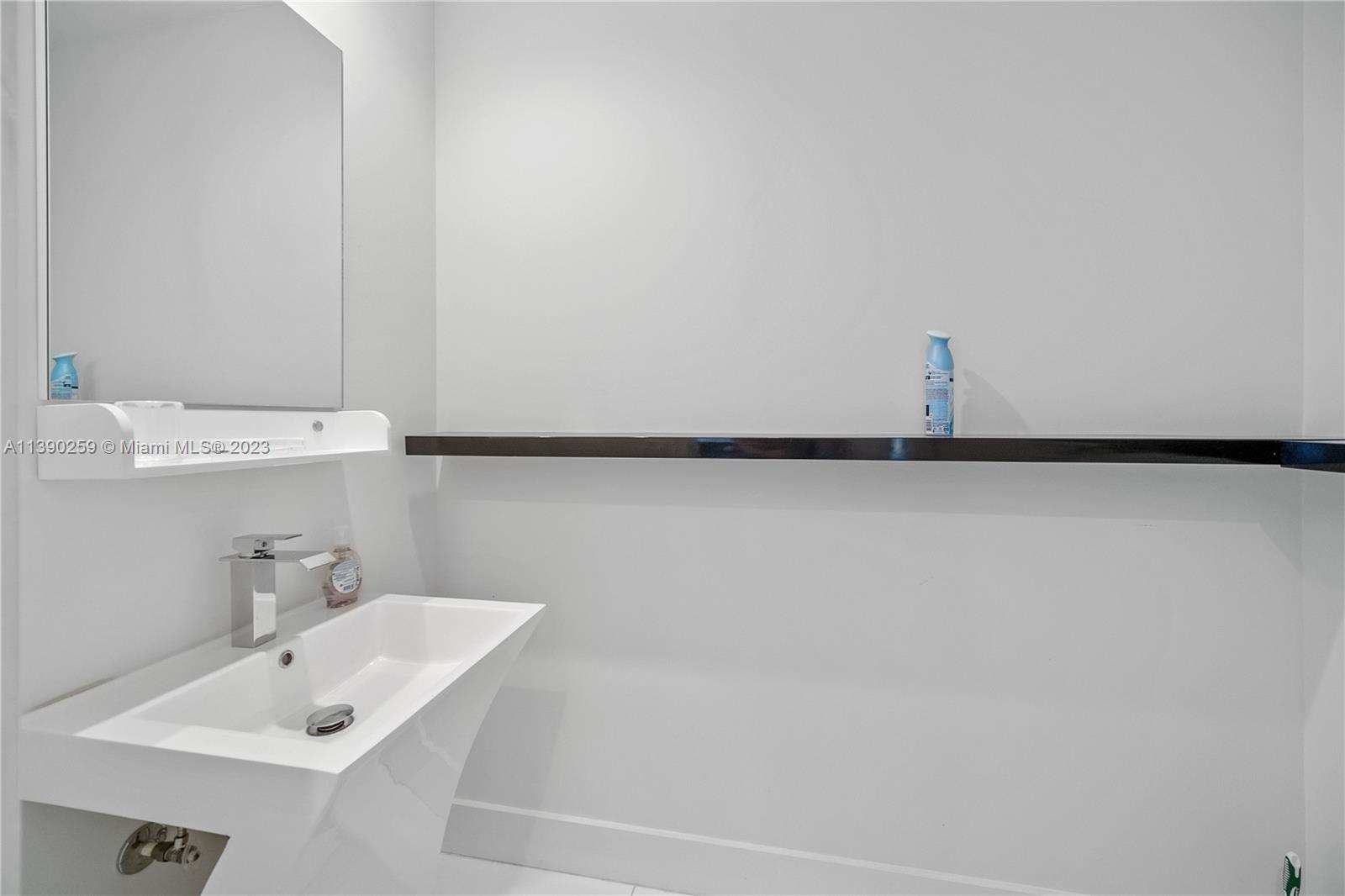 MARQUIS CONDO - Residential Lease