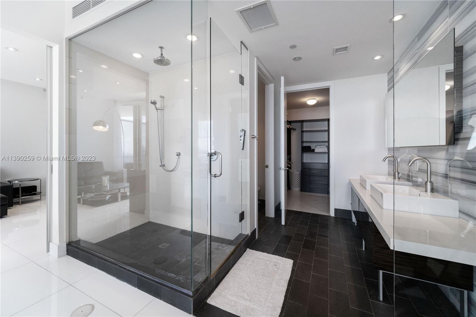 MARQUIS CONDO - Residential Lease