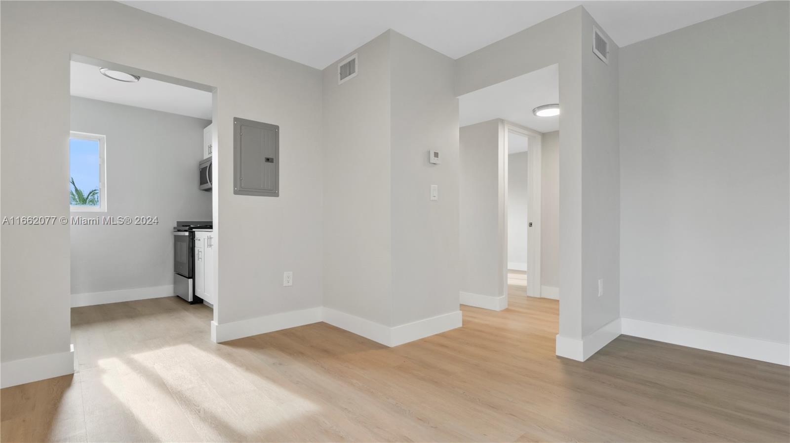 CAUSEWAY BAYFRONTS - Residential Lease