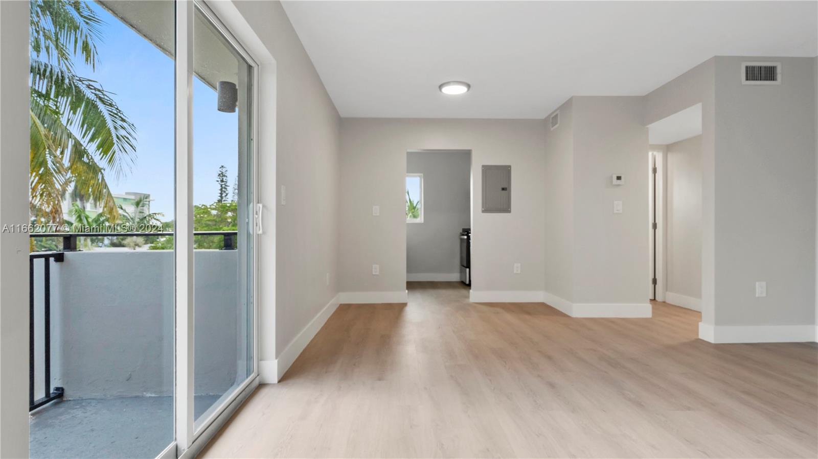CAUSEWAY BAYFRONTS - Residential Lease