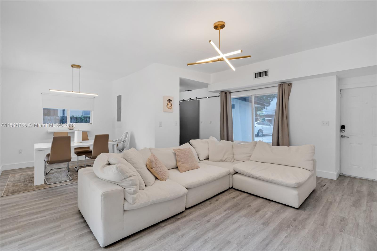 W MIAMI SHORES SEC B - Residential