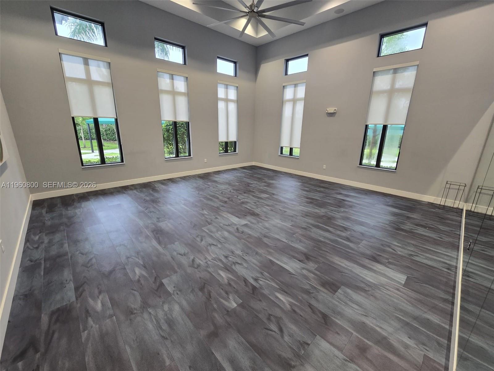 MCJUNKIN FARMS PLAT - Residential