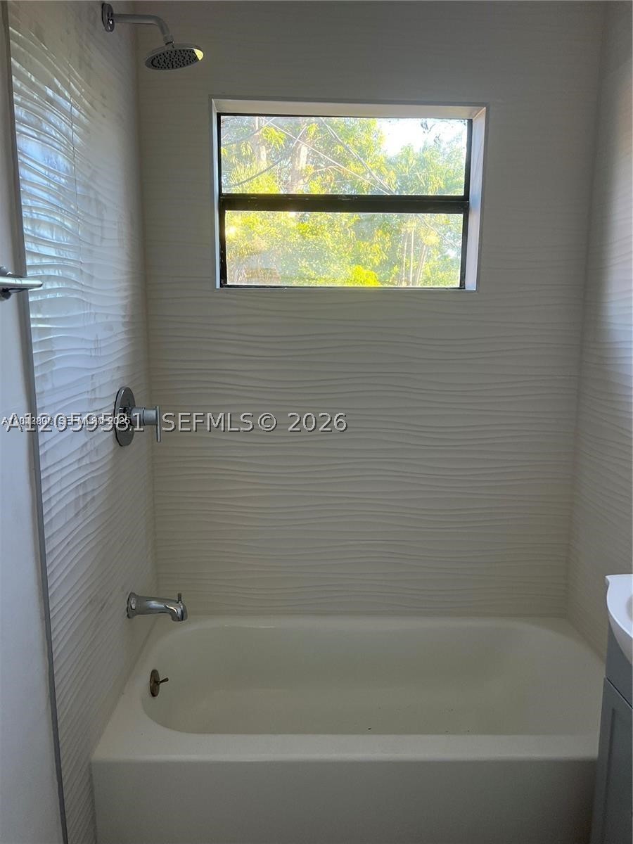 HOLLYWOOD TERR NO 2 - Residential