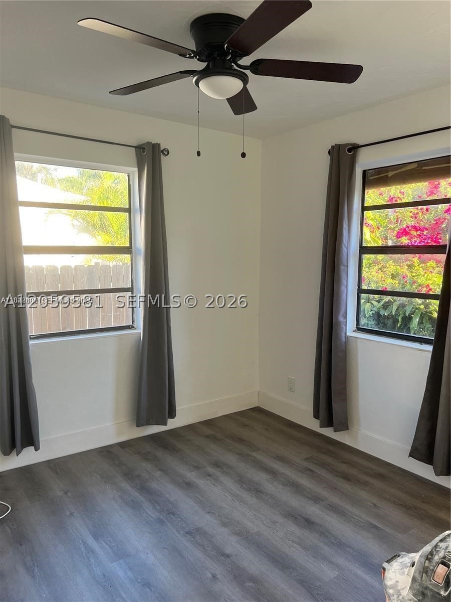HOLLYWOOD TERR NO 2 - Residential