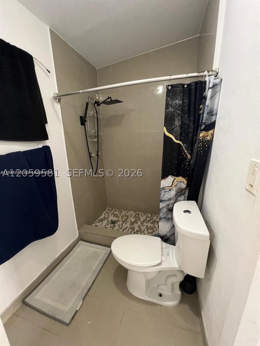 HOLLYWOOD TERR NO 2 - Residential