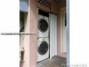 HOLLYWOOD TERR NO 2 - Residential