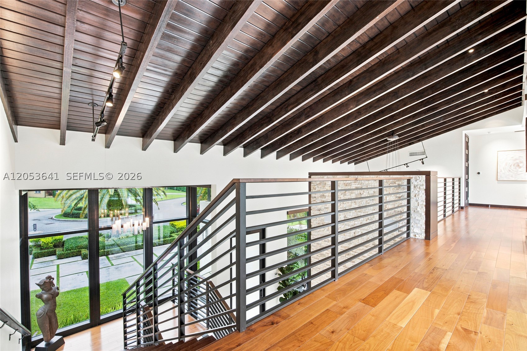 WINDMILL LAKE ESTATES - Residential