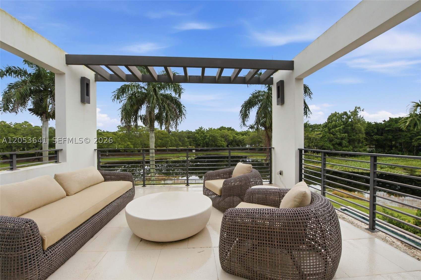 WINDMILL LAKE ESTATES - Residential