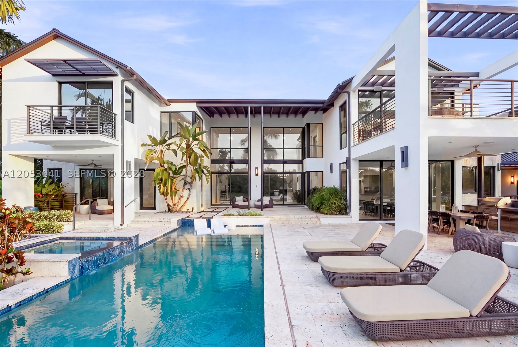 WINDMILL LAKE ESTATES - Residential