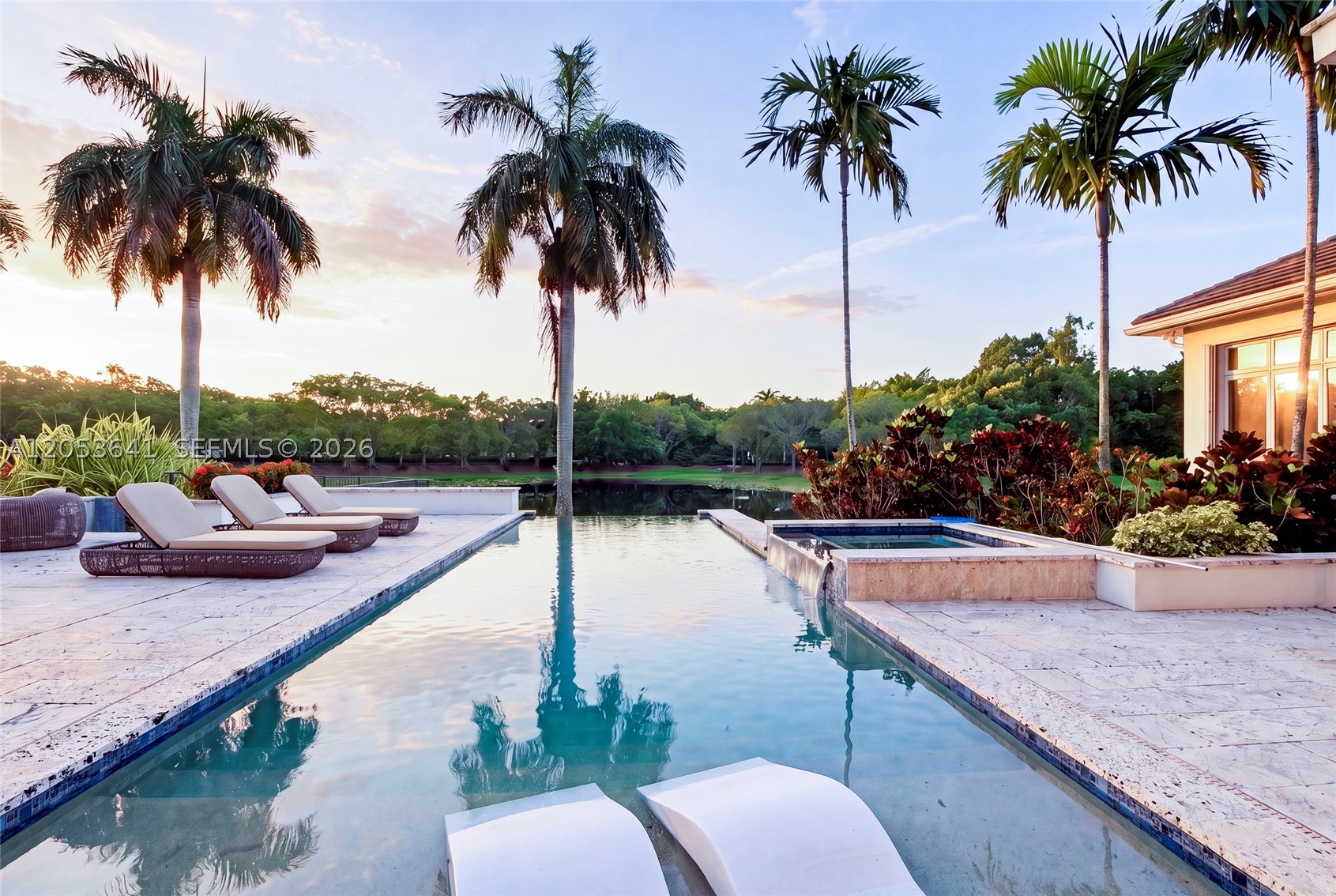 WINDMILL LAKE ESTATES - Residential