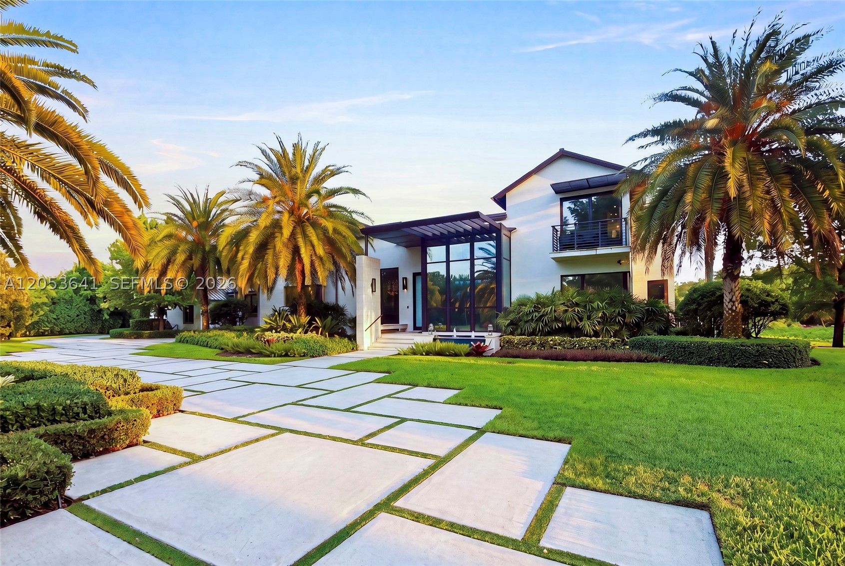 WINDMILL LAKE ESTATES - Residential