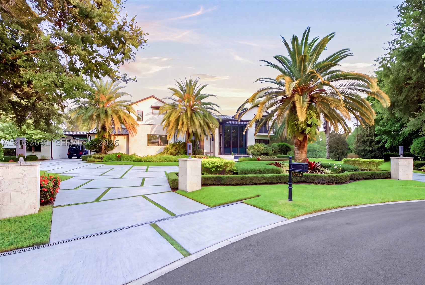 WINDMILL LAKE ESTATES - Residential