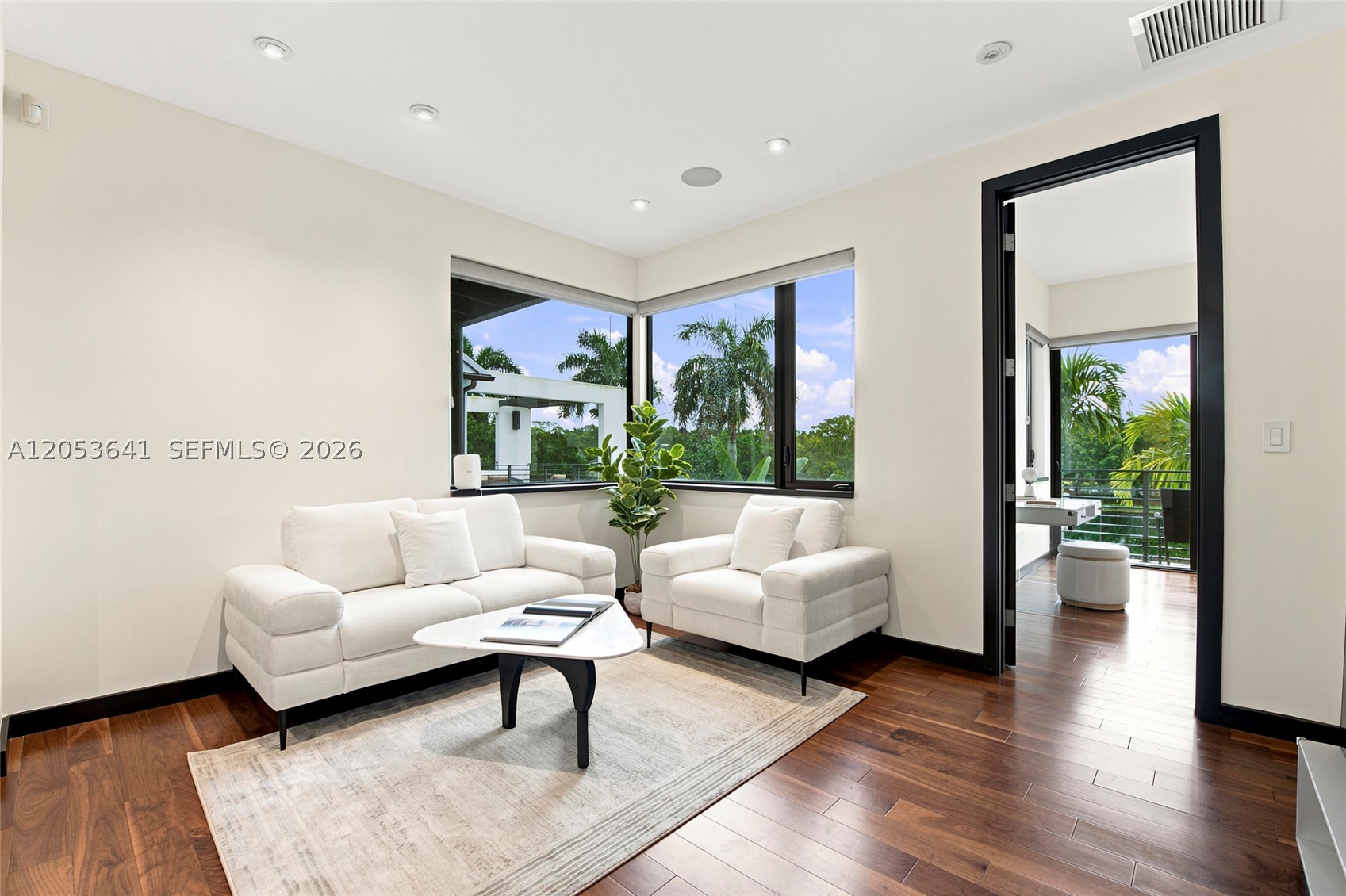 WINDMILL LAKE ESTATES - Residential