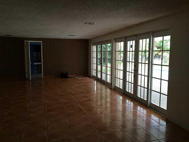 BISCAYNE POINT - Residential