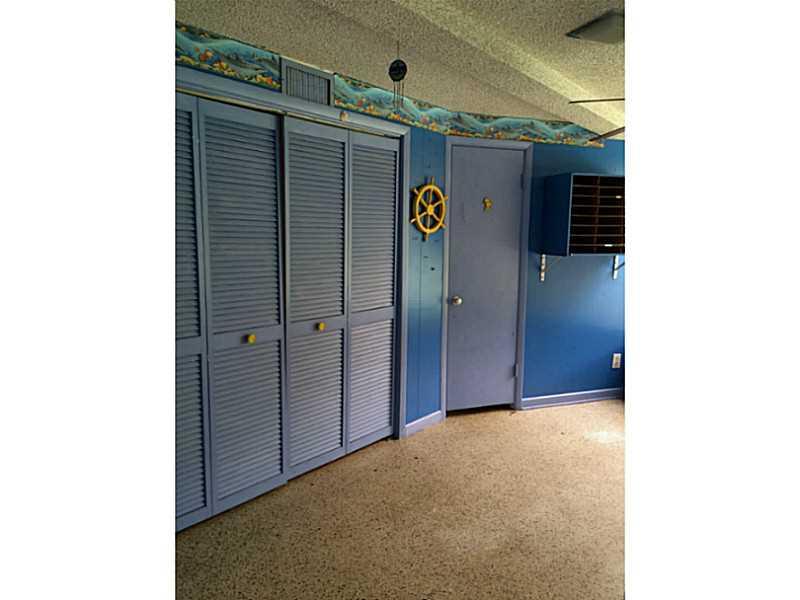 BISCAYNE POINT - Residential