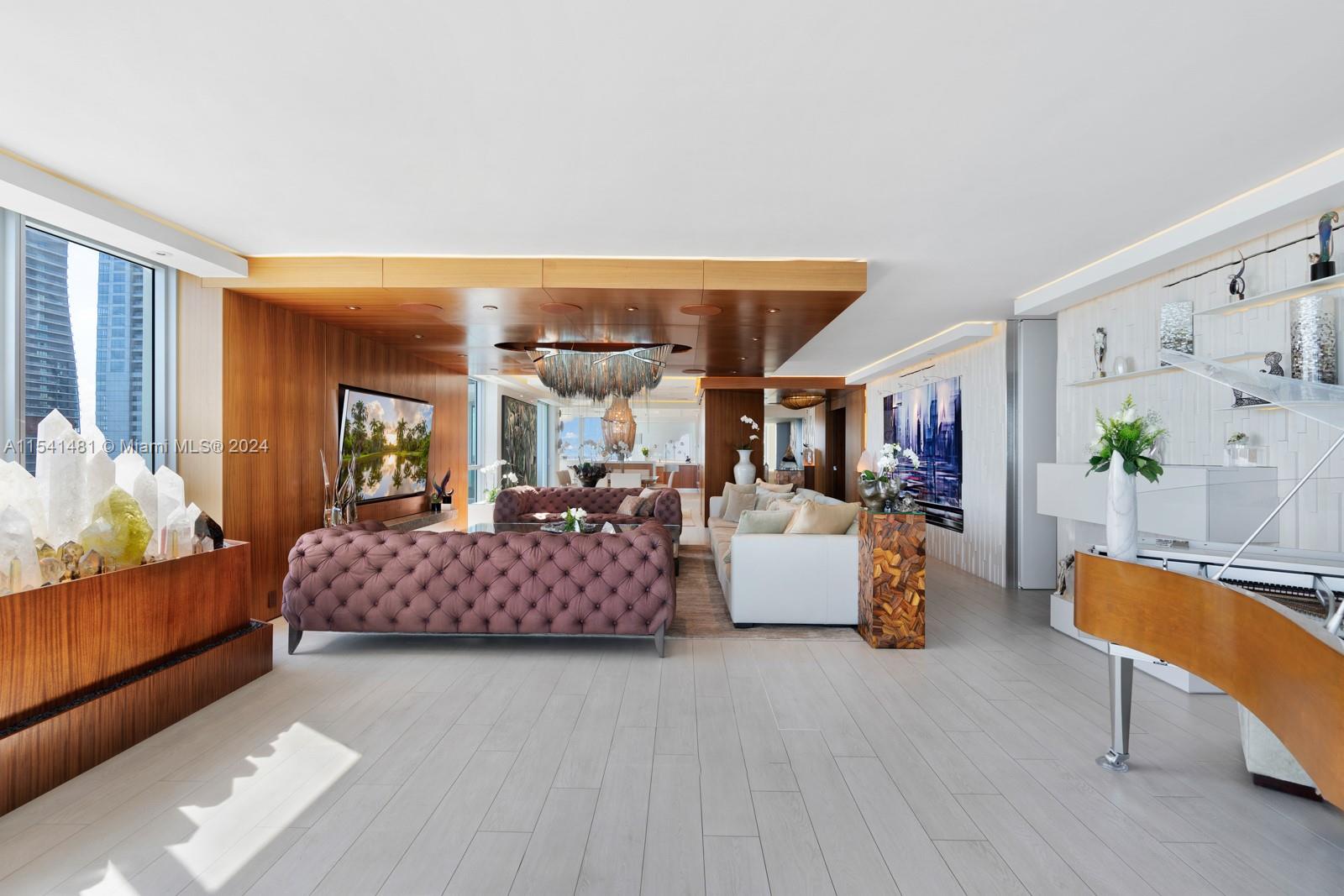 JADE RESIDENCES BRICKELL - Residential