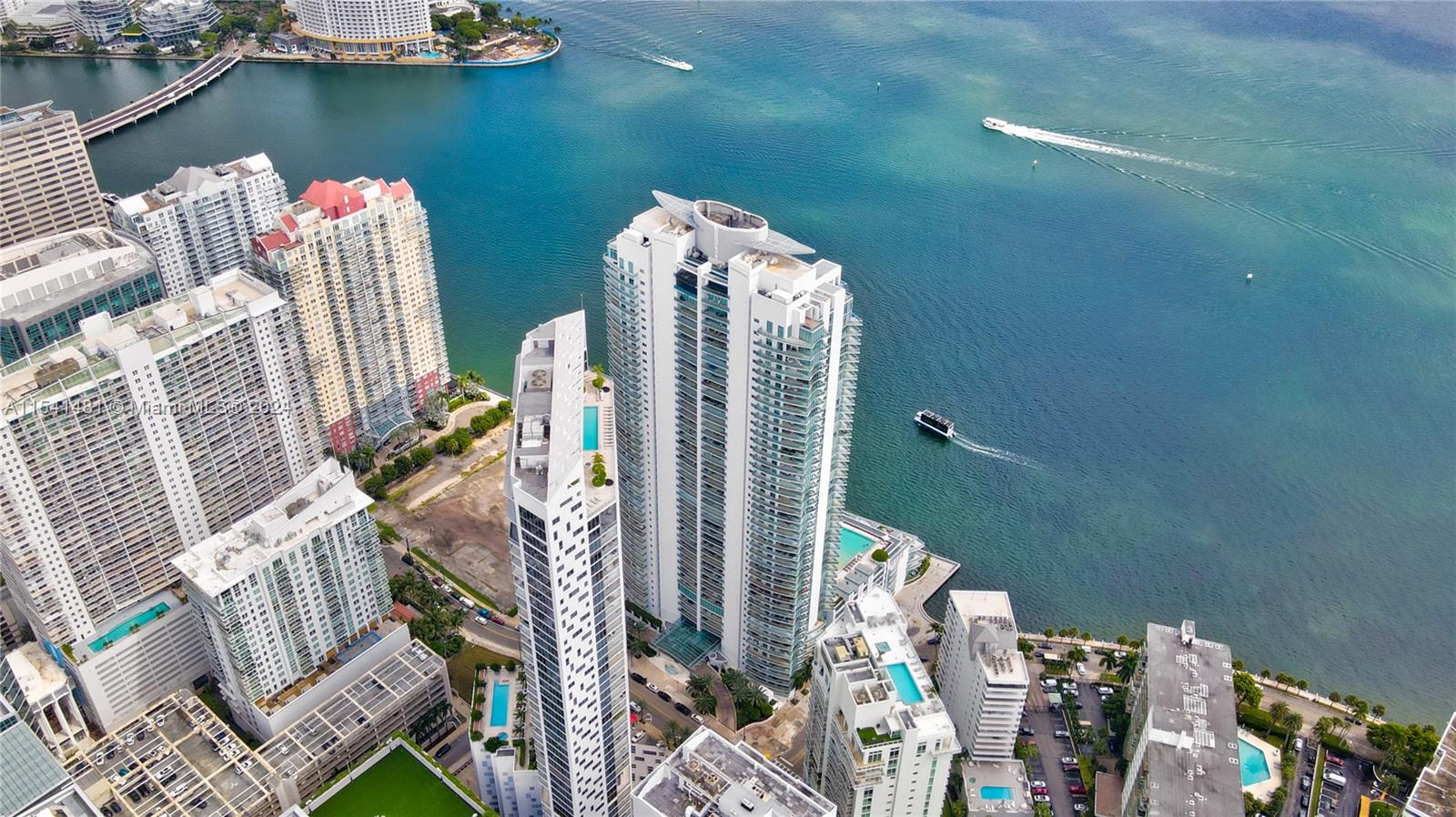 JADE RESIDENCES BRICKELL - Residential