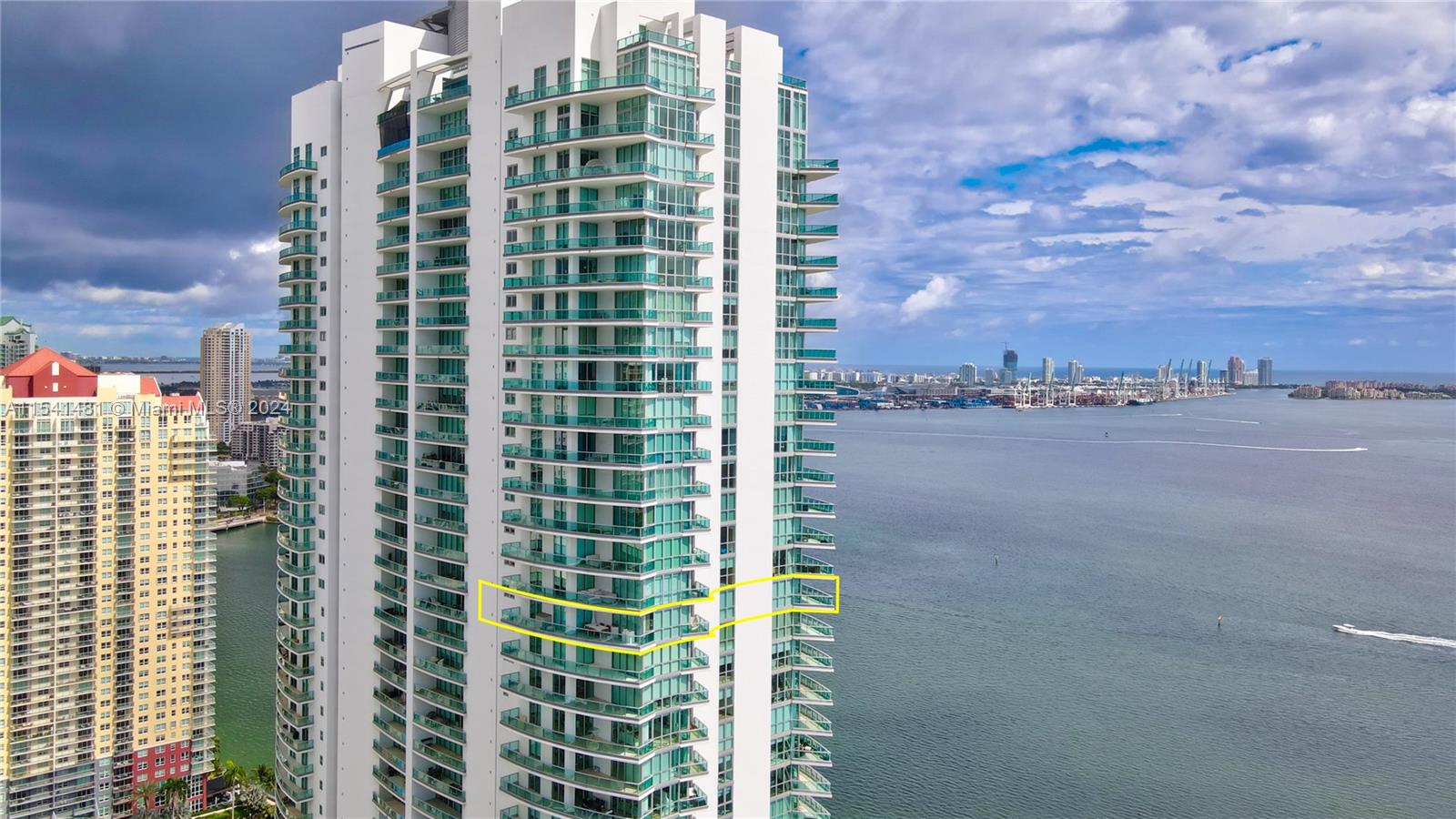 JADE RESIDENCES BRICKELL - Residential