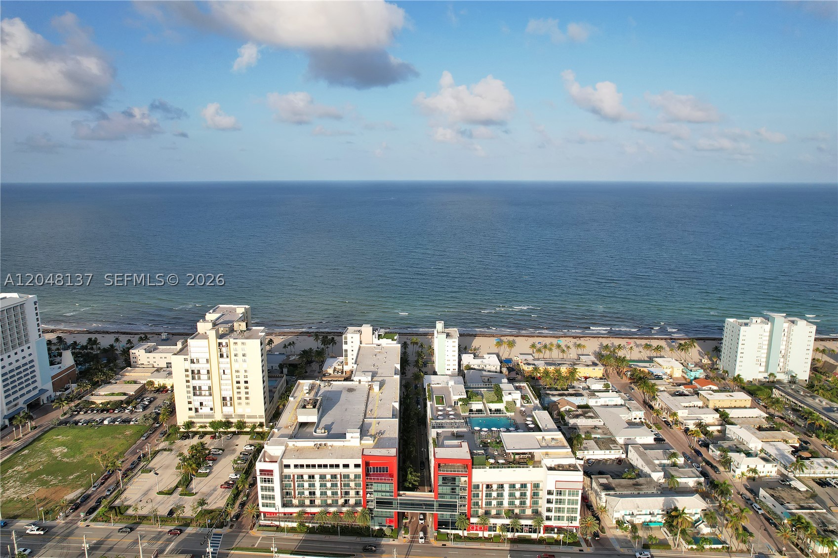 COSTA HOLLYWOOD CONDO - Residential
