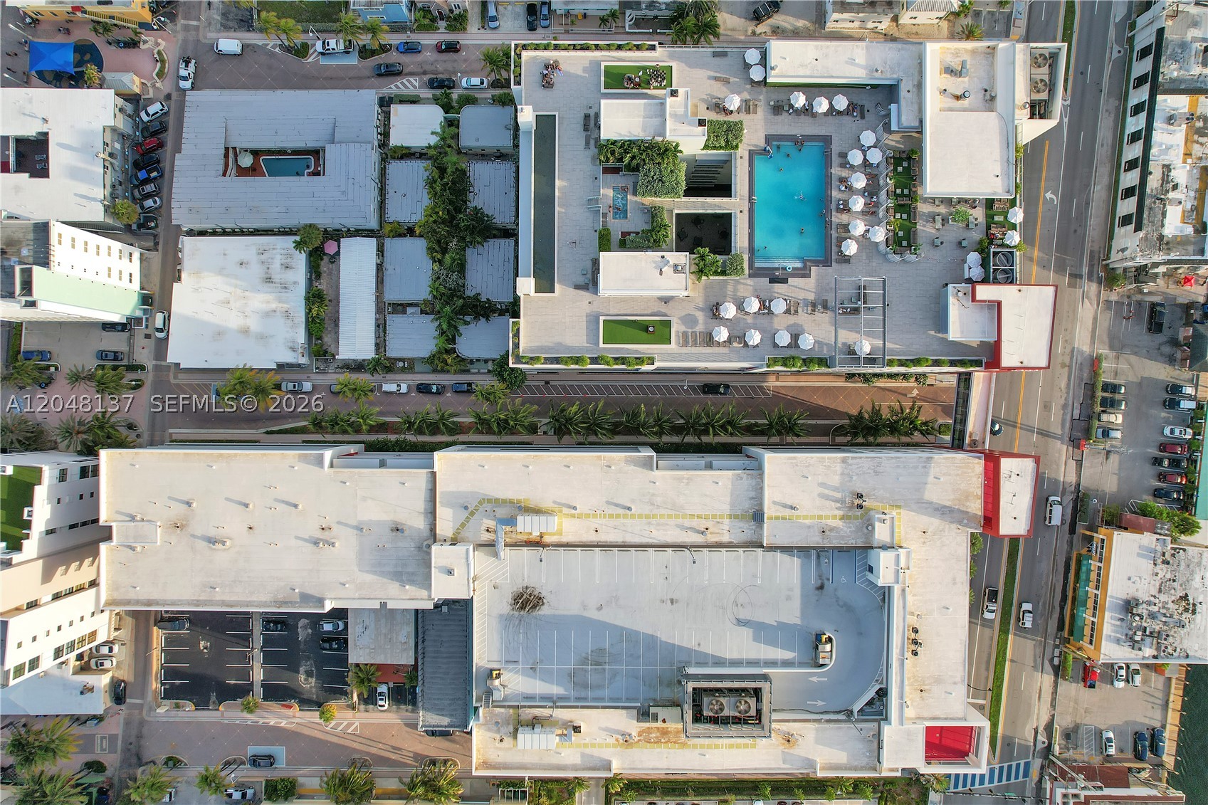 COSTA HOLLYWOOD CONDO - Residential