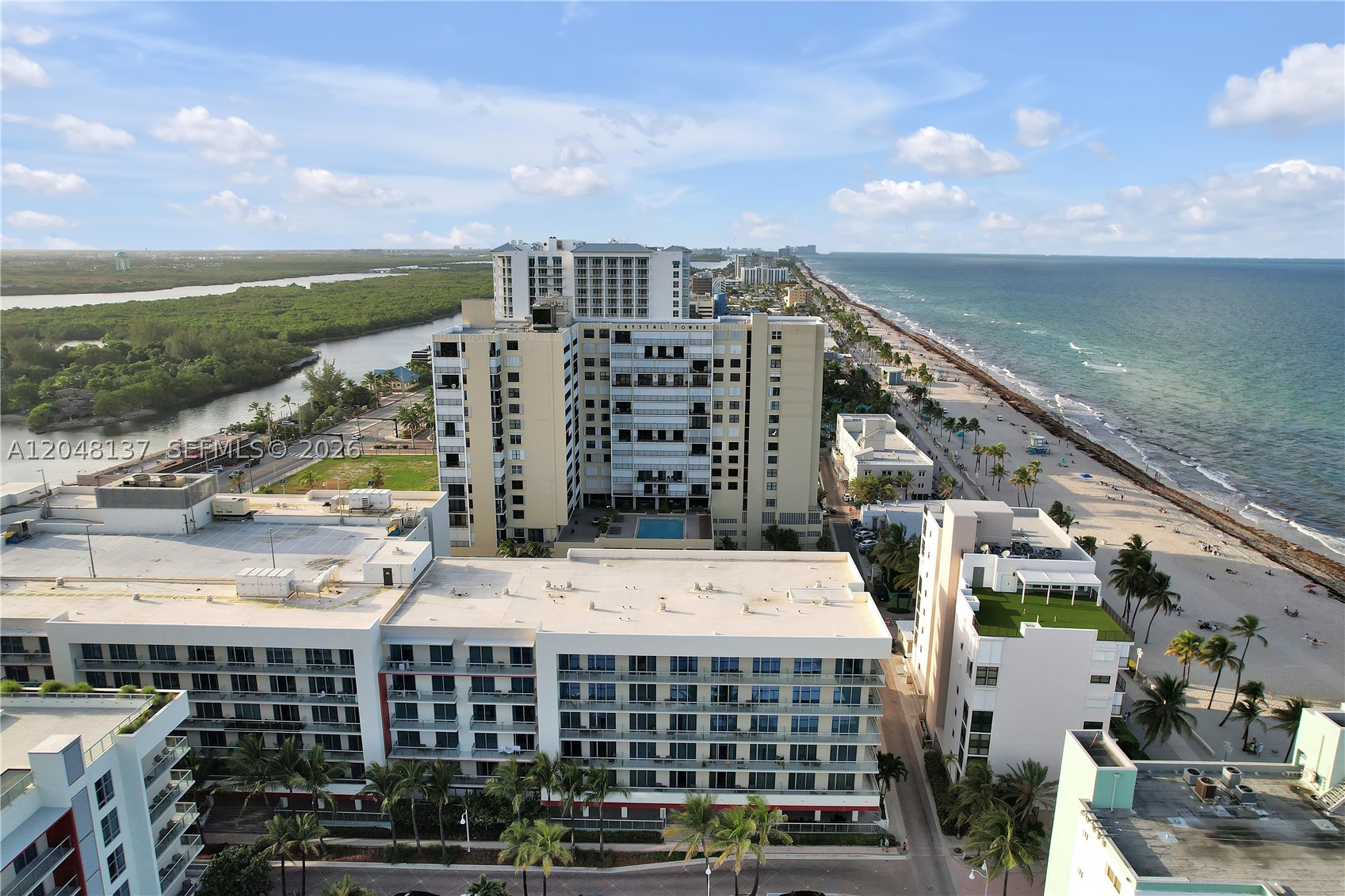 COSTA HOLLYWOOD CONDO - Residential