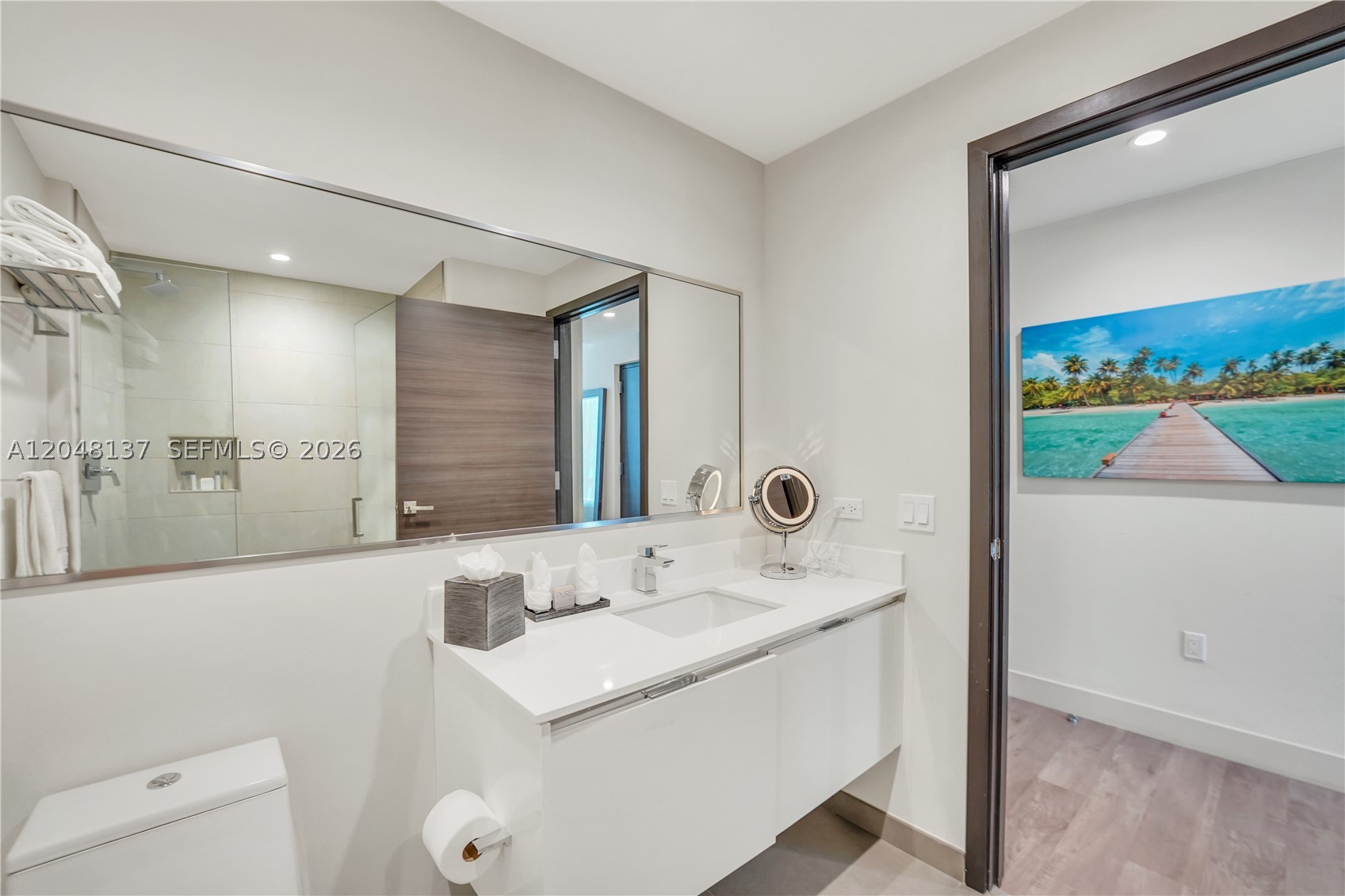 COSTA HOLLYWOOD CONDO - Residential
