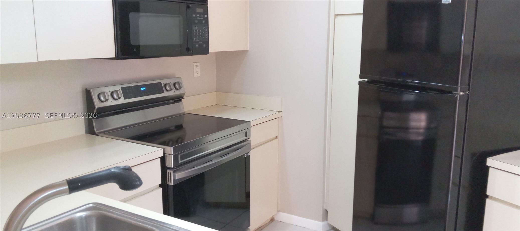 SOMERSET - Residential Lease