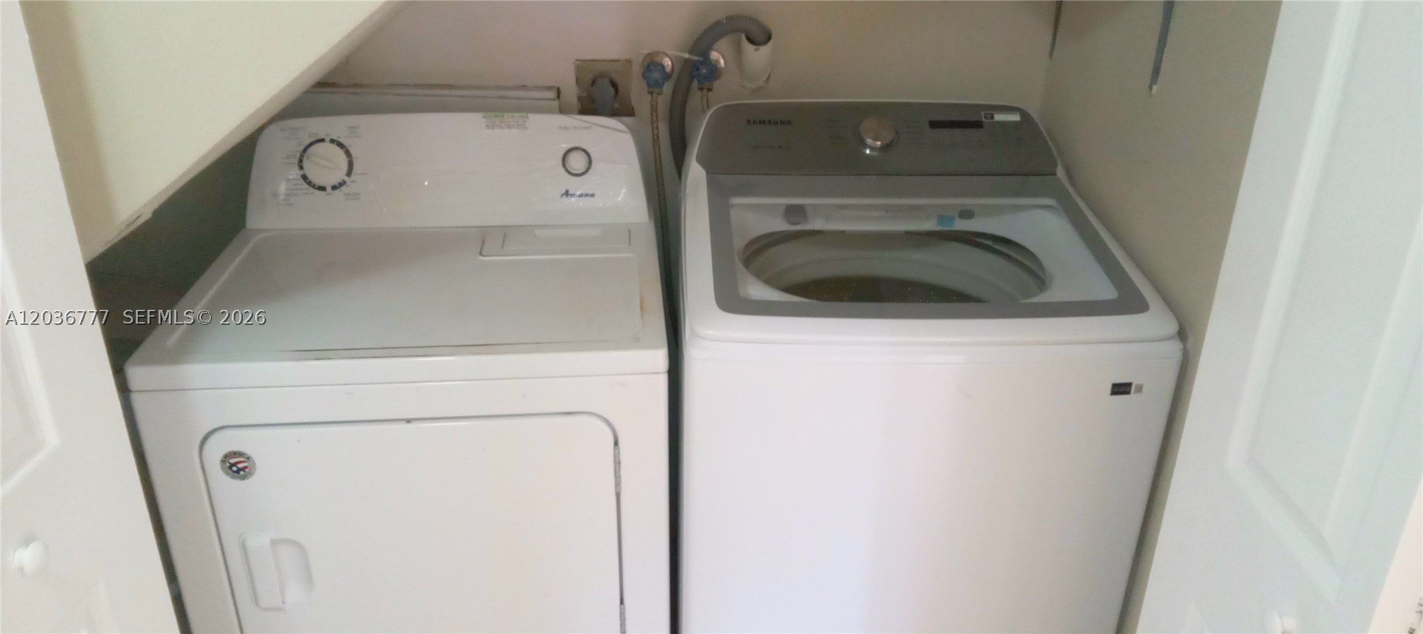 SOMERSET - Residential Lease