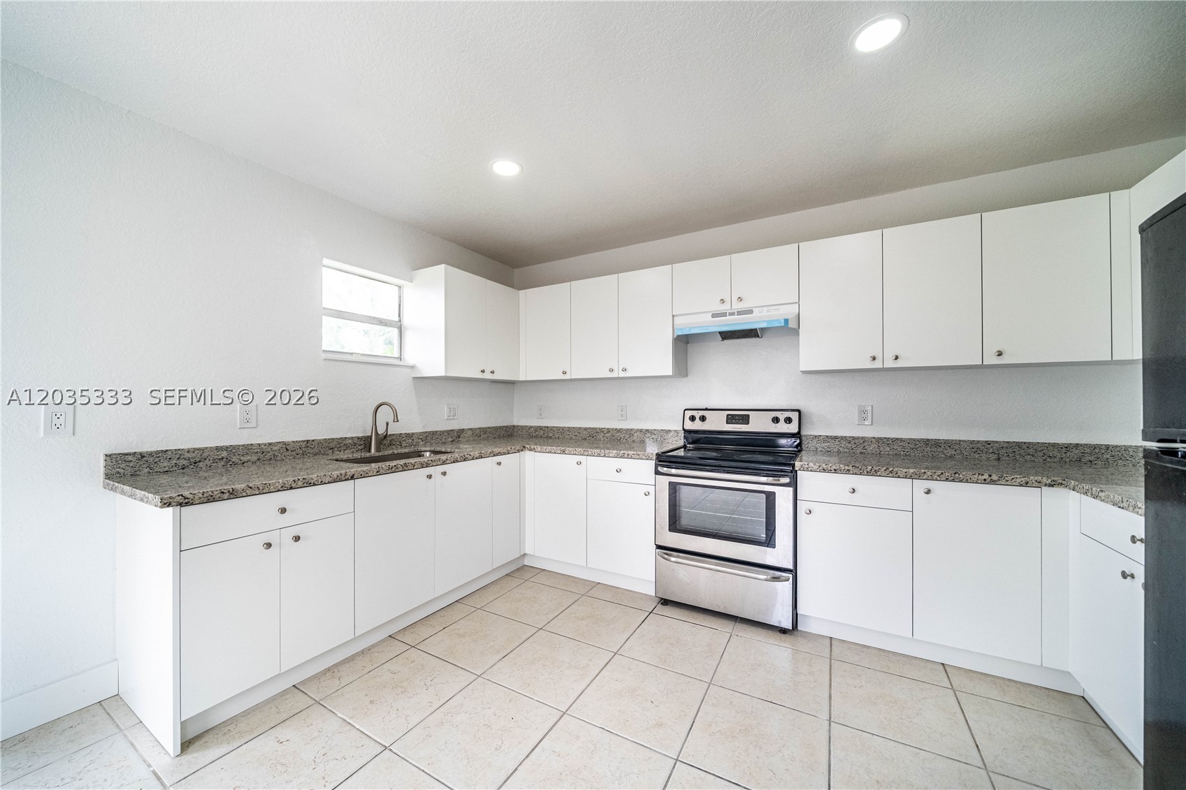 JUANA SUBDIVISION - Residential Lease