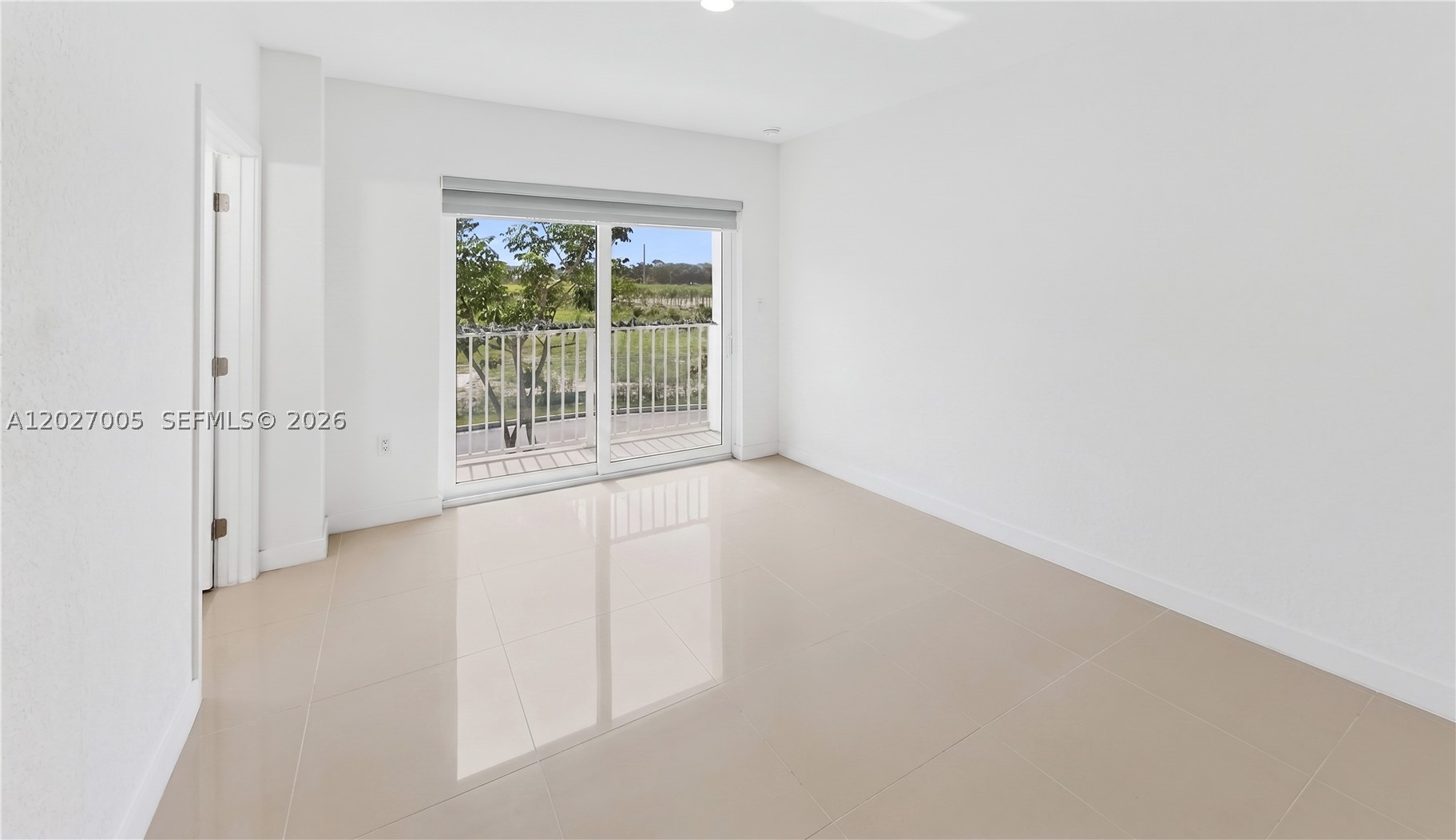 PARADISE ONE - Residential