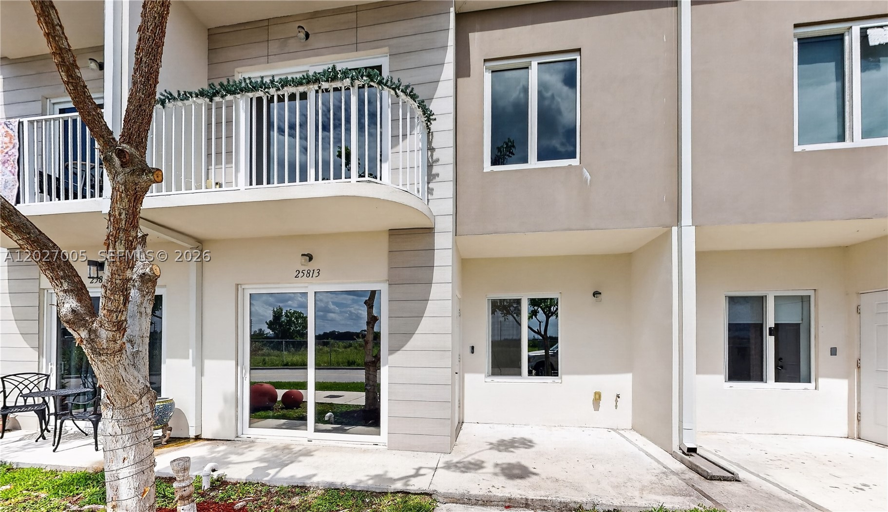 PARADISE ONE - Residential