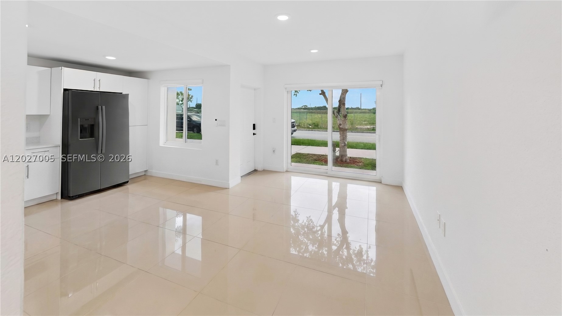 PARADISE ONE - Residential
