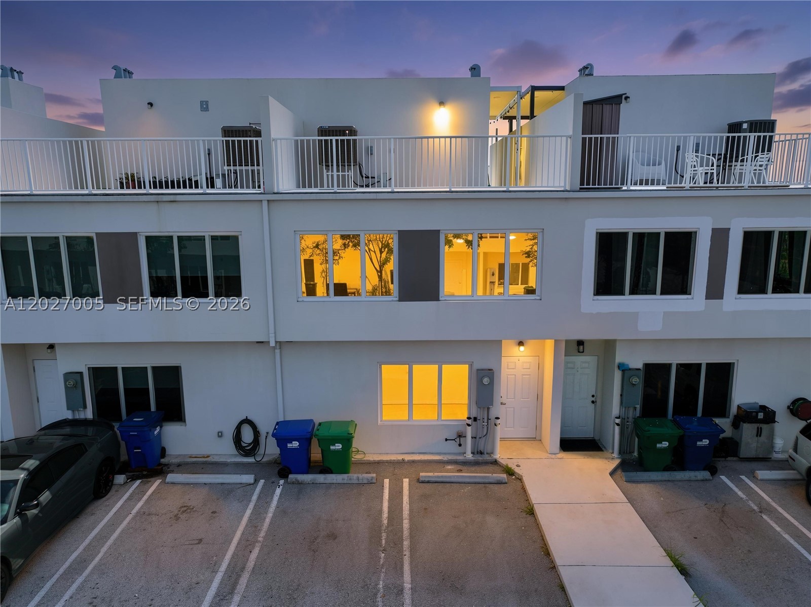 PARADISE ONE - Residential