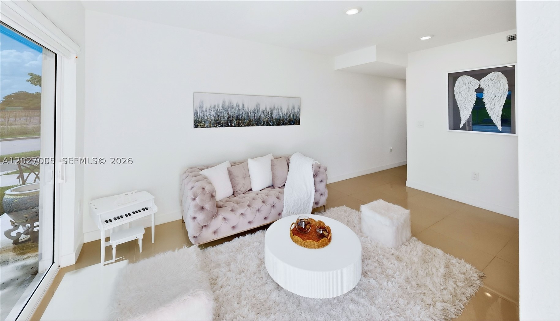 PARADISE ONE - Residential