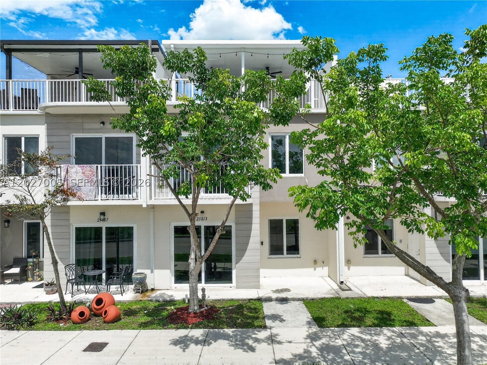 PARADISE ONE - Residential