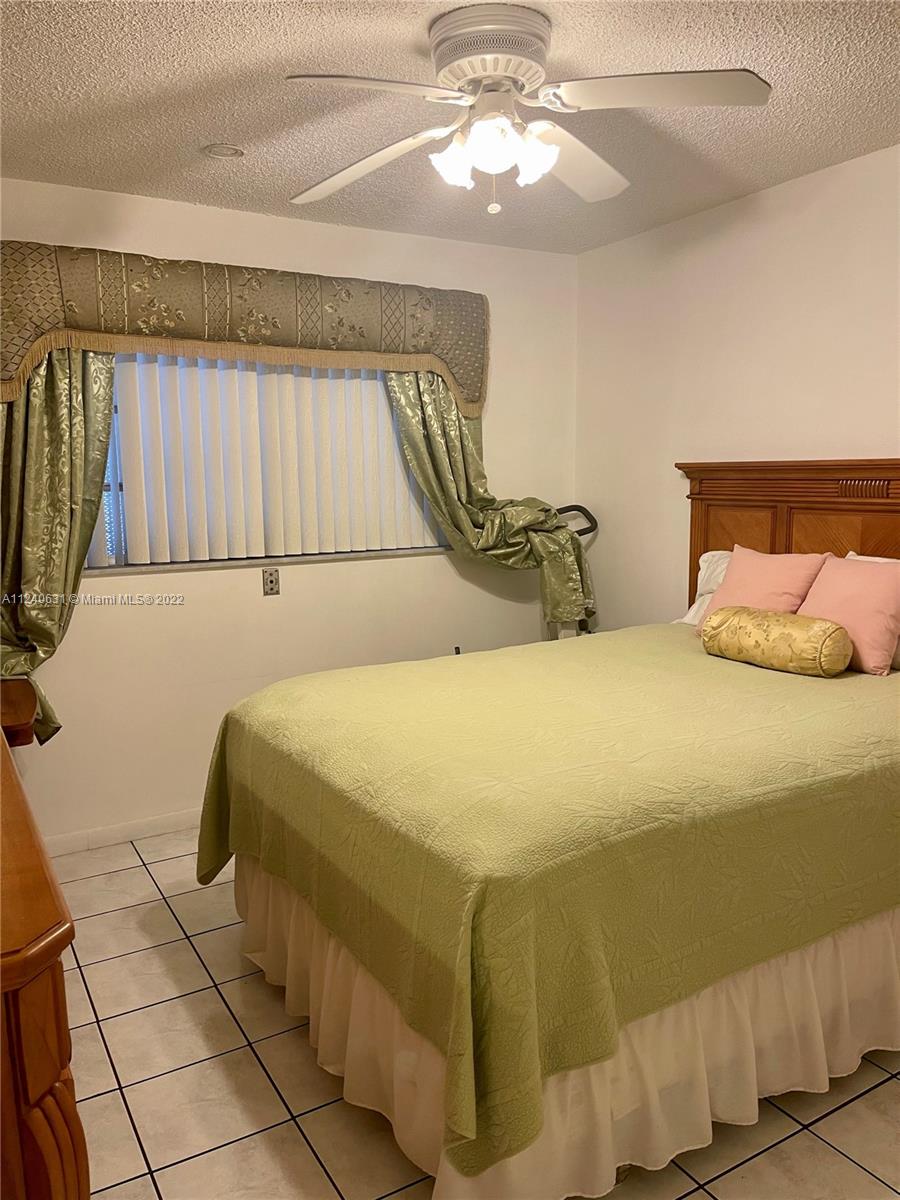 BEVERLY HILLS CONDO 3 - Residential