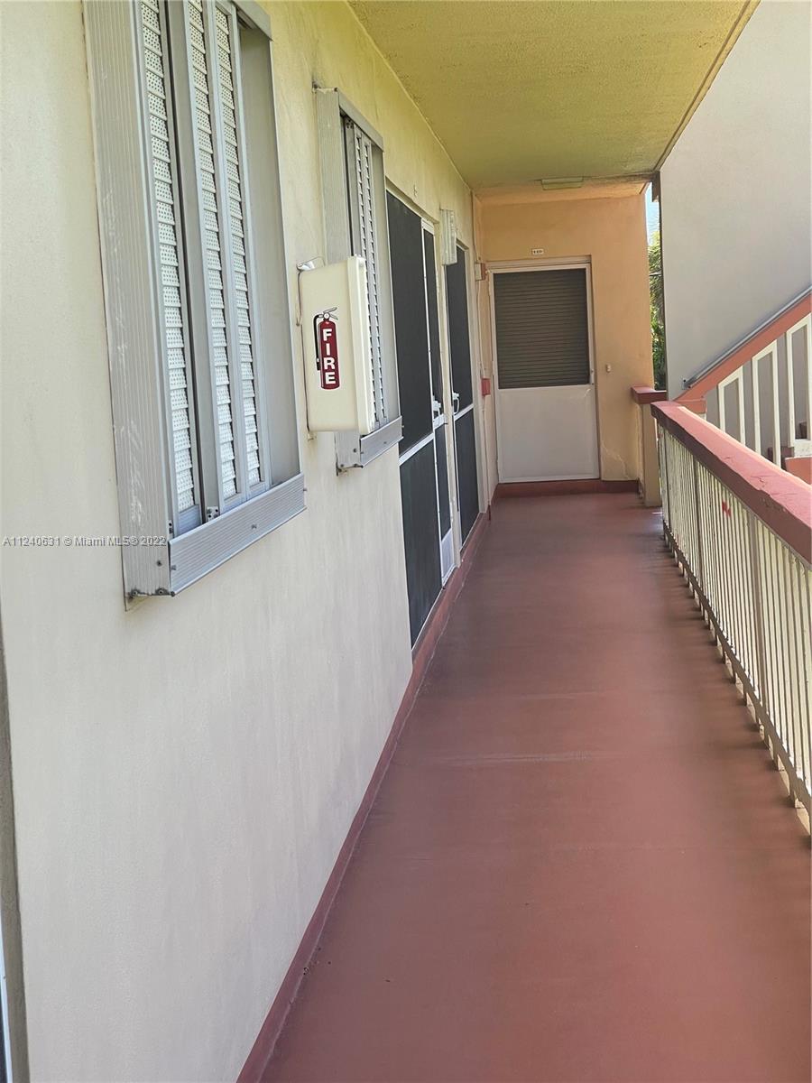 BEVERLY HILLS CONDO 3 - Residential