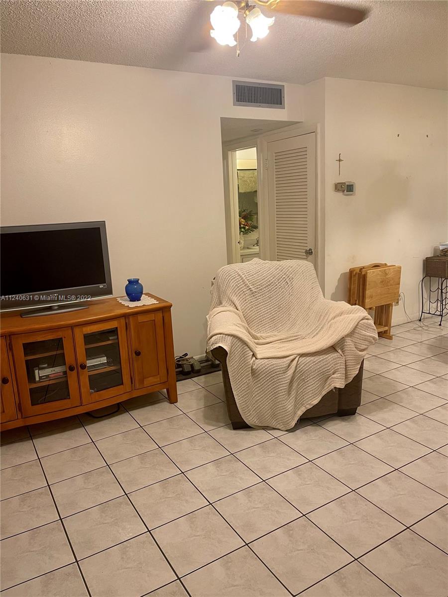 BEVERLY HILLS CONDO 3 - Residential