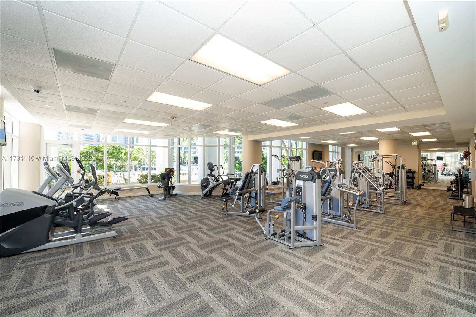 COURTS BRICKELL KEY CONDO - Residential