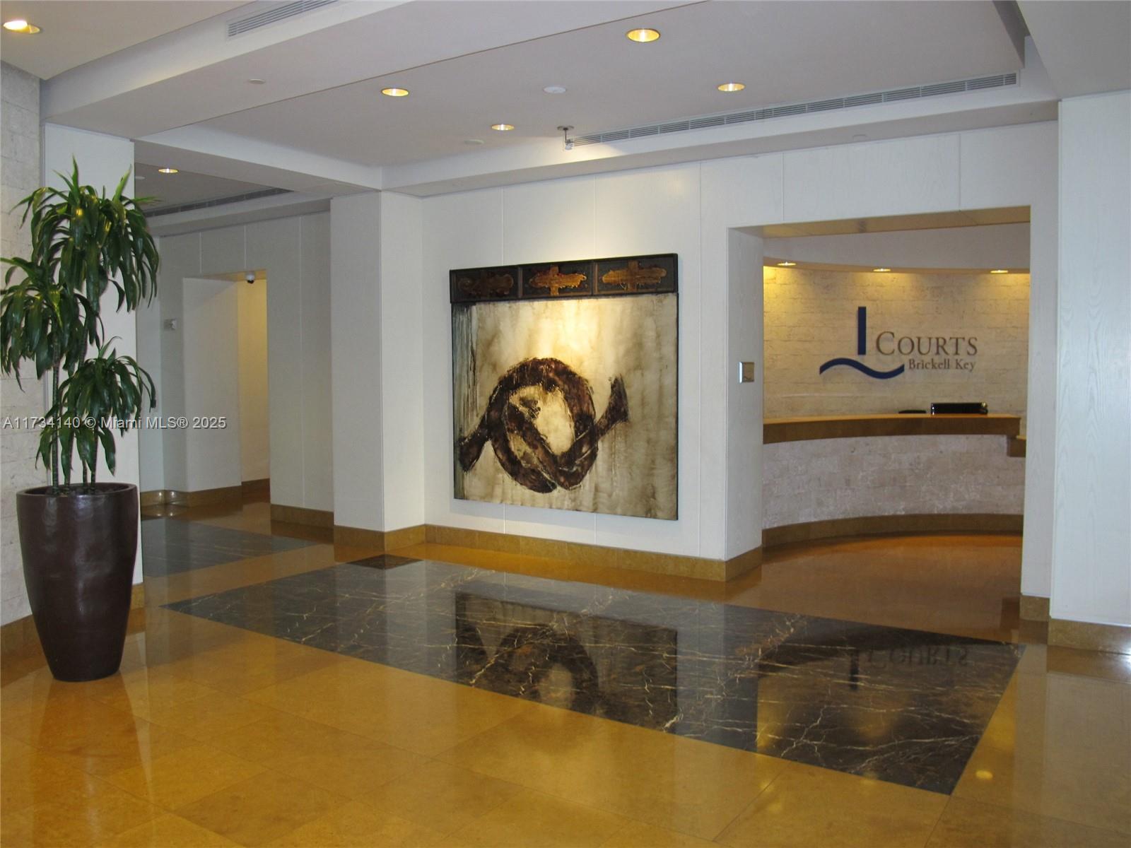 COURTS BRICKELL KEY CONDO - Residential