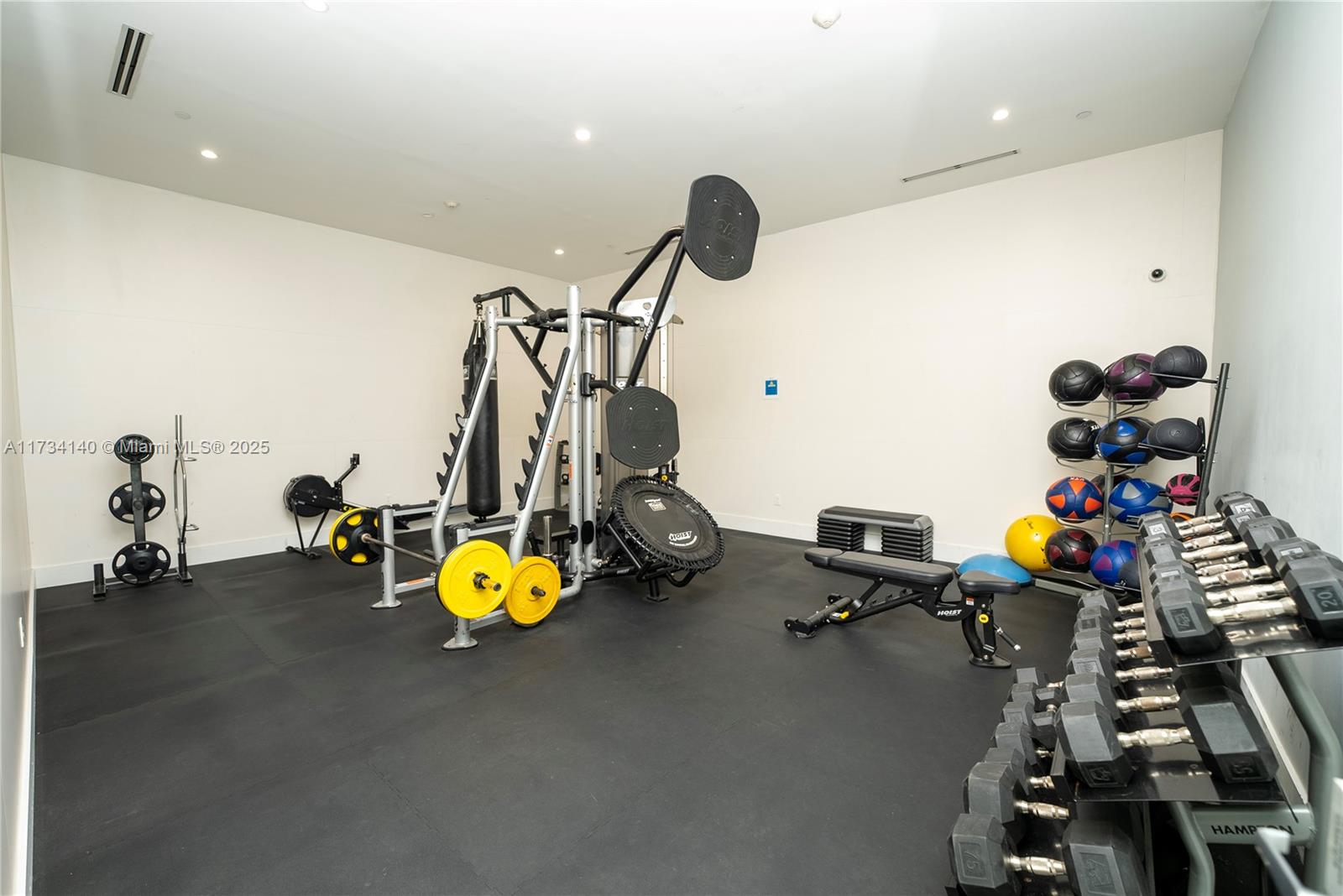 COURTS BRICKELL KEY CONDO - Residential