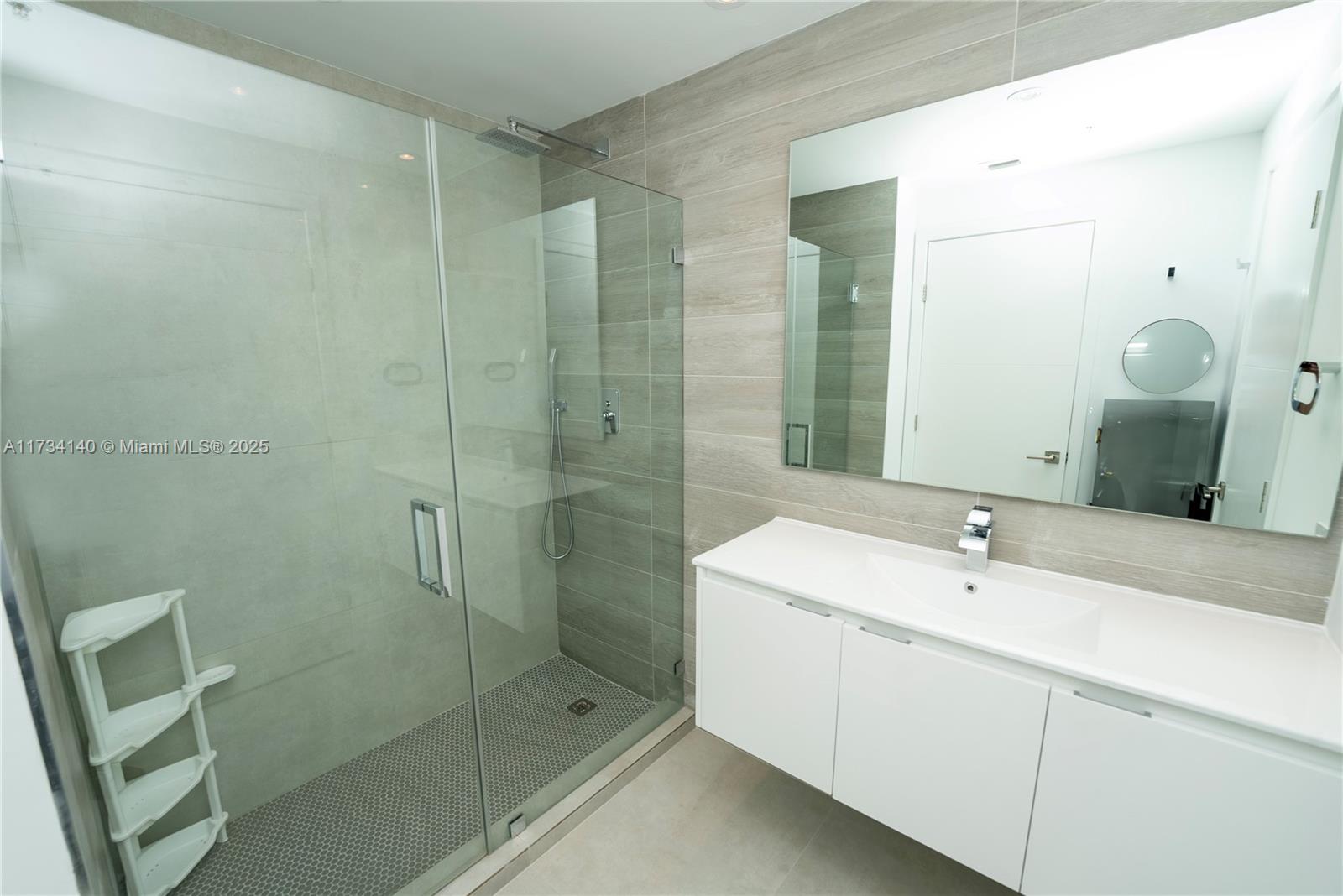 COURTS BRICKELL KEY CONDO - Residential