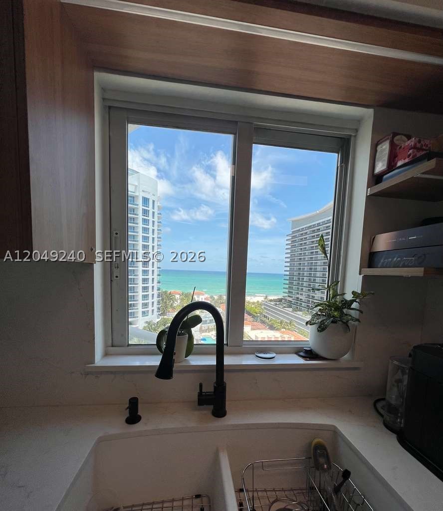 THE GRANDVIEW CONDO - Residential Lease