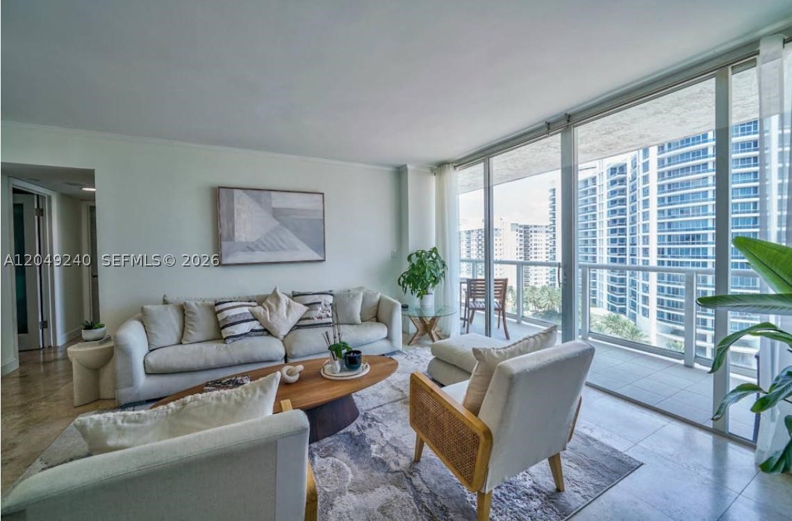 THE GRANDVIEW CONDO - Residential Lease