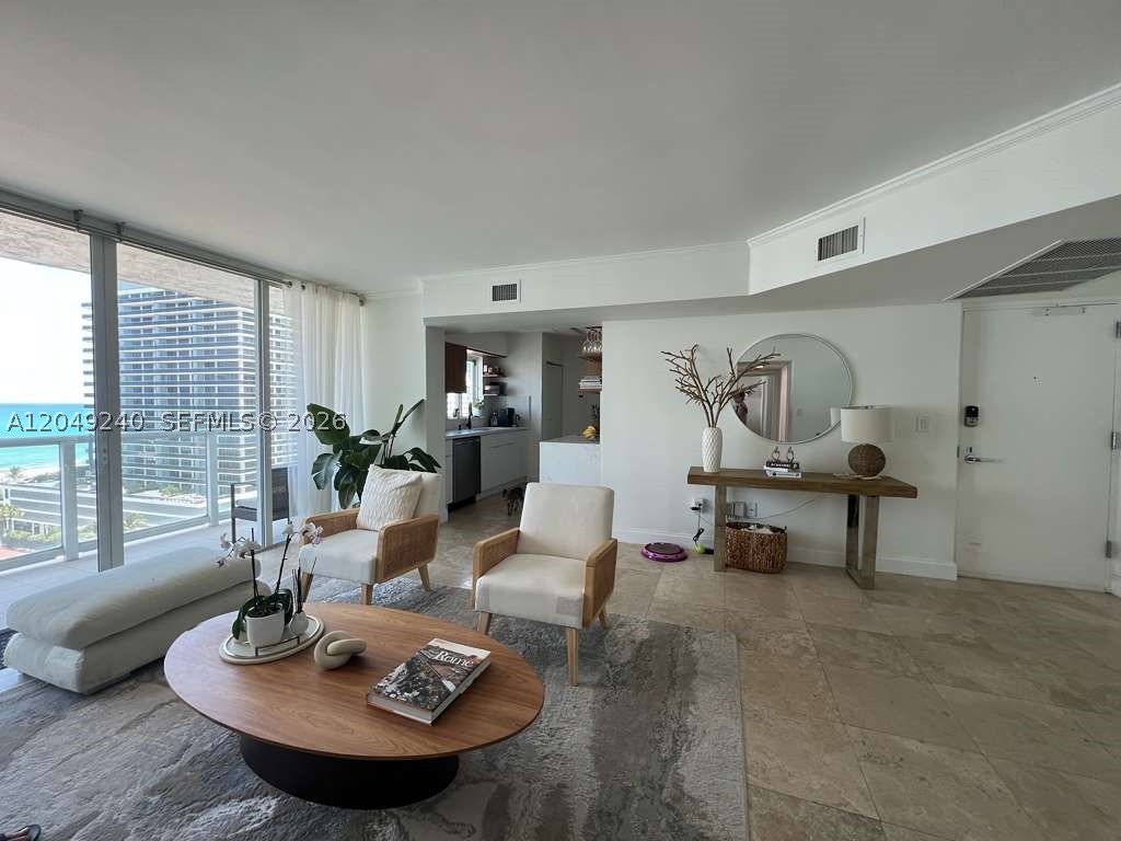 THE GRANDVIEW CONDO - Residential Lease
